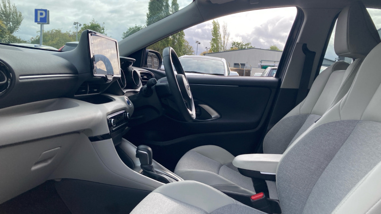 Toyota Yaris 1.5 Hybrid Excel 5dr CVT Hybrid Hatchback